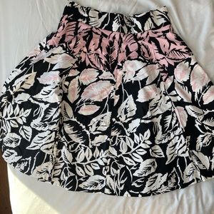 Skirt size 4 mid flare skirt